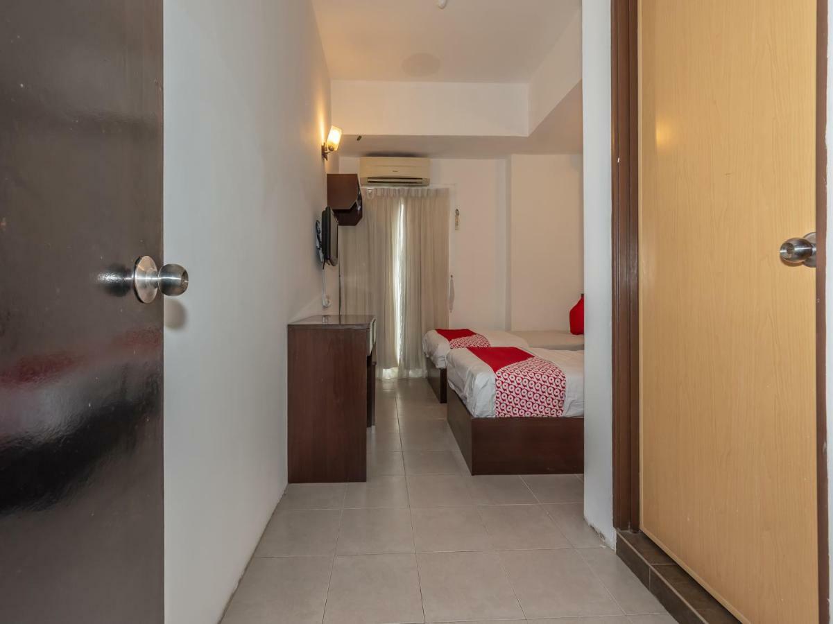 Oyo 1192 Hash House Hotel Malacca Exterior foto